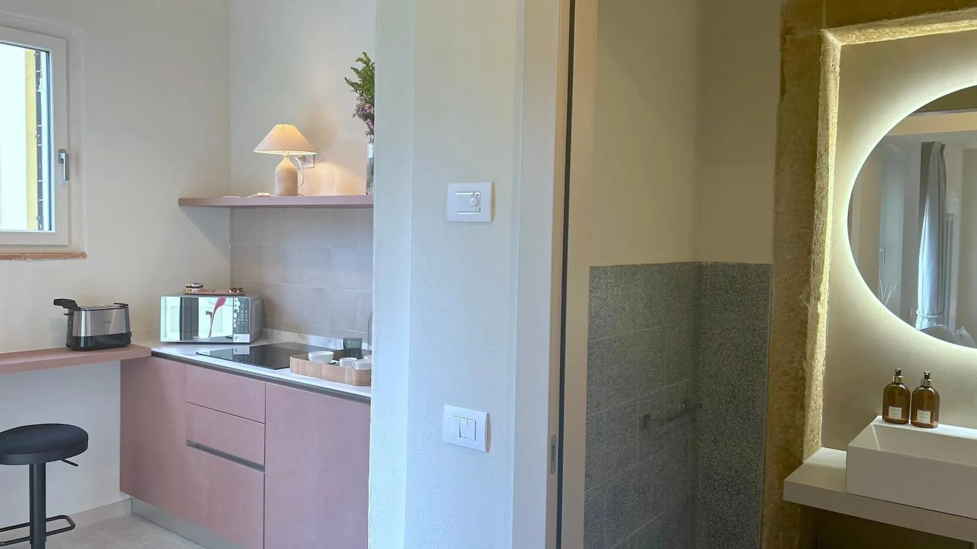 Oda ve Kahvaltı The Lake Suites Com - Luxury Stay In Lazise İtalya