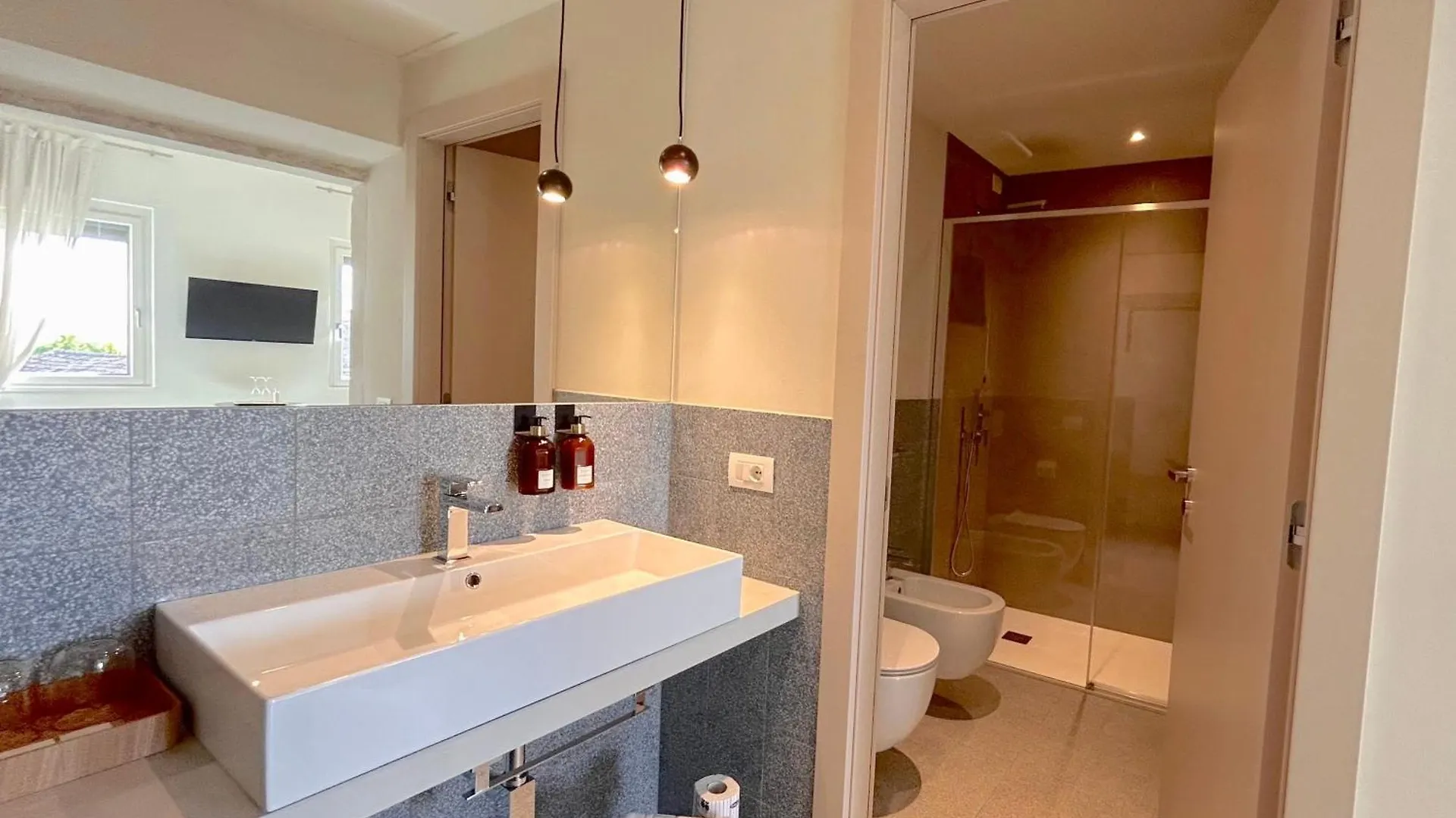 Bed & Breakfast The Lake Suites Com - Luxury Stay In Lazise