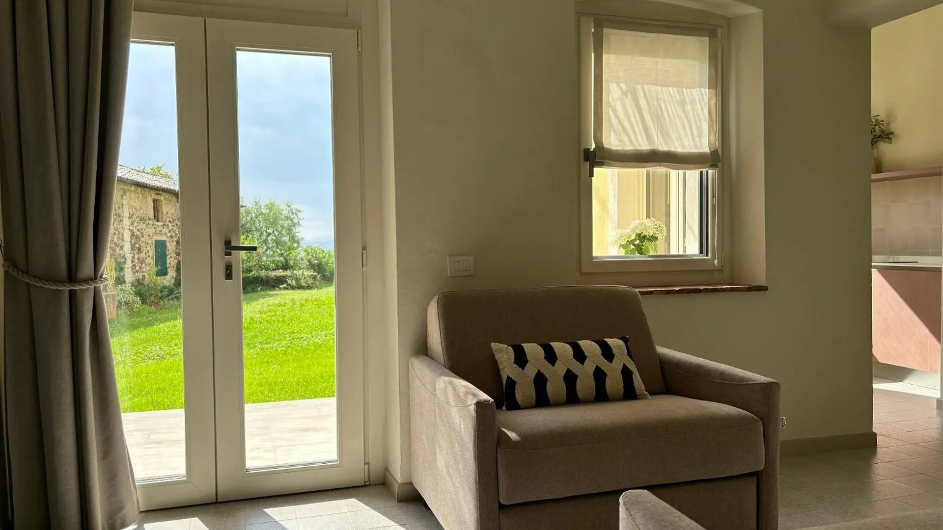 Bed & Breakfast The Lake Suites Com - Luxury Stay In Lazise Italia